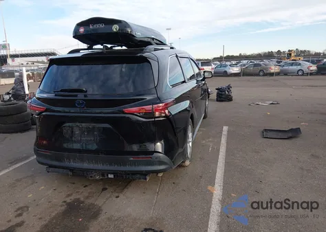 2022 Toyota Sienna Xle Woodland Edition z USA, uszkodzony, nr VIN 5TDASKFC1NS046291